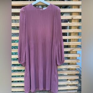 Aritzia Daydreamer dress- dusty rose. Size M